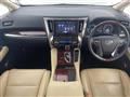 2016 Toyota Alphard Hybrid