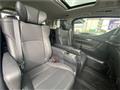 2016 Toyota Alphard Hybrid