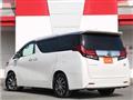 2016 Toyota Alphard Hybrid