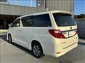 2015 Toyota Alphard Hybrid