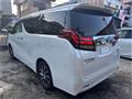 2015 Toyota Alphard Hybrid