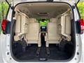 2015 Toyota Alphard Hybrid