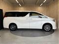 2015 Toyota Alphard Hybrid