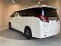 2015 Toyota Alphard Hybrid