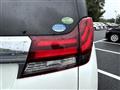 2015 Toyota Alphard Hybrid