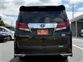 2015 Toyota Alphard Hybrid
