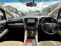 2015 Toyota Alphard Hybrid