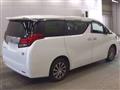 2015 Toyota Alphard Hybrid