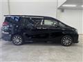 2015 Toyota Alphard Hybrid