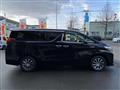 2015 Toyota Alphard Hybrid