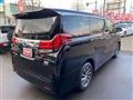 2015 Toyota Alphard Hybrid