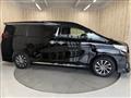 2015 Toyota Alphard Hybrid