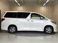 2014 Toyota Alphard Hybrid