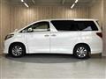 2014 Toyota Alphard Hybrid