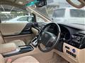 2013 Toyota Alphard Hybrid