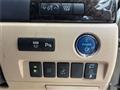 2013 Toyota Alphard Hybrid