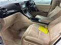 2013 Toyota Alphard Hybrid