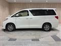 2013 Toyota Alphard Hybrid
