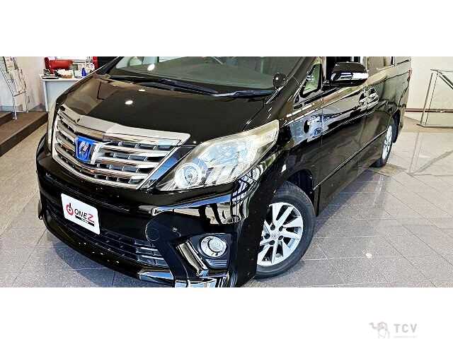 2013 Toyota Alphard Hybrid