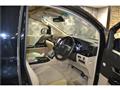 2013 Toyota Alphard Hybrid