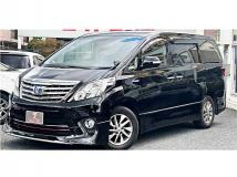 2013 Toyota Alphard Hybrid