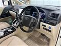 2012 Toyota Alphard Hybrid