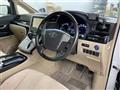 2012 Toyota Alphard Hybrid