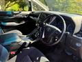 2018 Toyota Alphard Hybrid