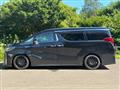 2018 Toyota Alphard Hybrid