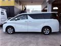 2018 Toyota Alphard Hybrid
