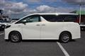 2018 Toyota Alphard Hybrid