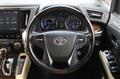 2018 Toyota Alphard Hybrid