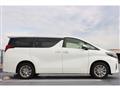 2018 Toyota Alphard Hybrid