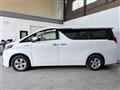 2018 Toyota Alphard Hybrid