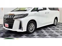 2018 Toyota Alphard Hybrid