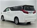 2018 Toyota Alphard Hybrid