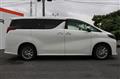 2018 Toyota Alphard Hybrid