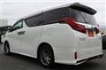 2018 Toyota Alphard Hybrid