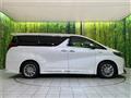 2018 Toyota Alphard Hybrid