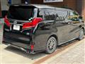 2018 Toyota Alphard Hybrid