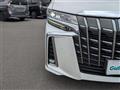2018 Toyota Alphard Hybrid