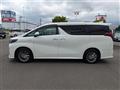 2018 Toyota Alphard Hybrid
