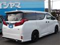 2018 Toyota Alphard Hybrid
