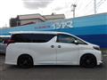 2018 Toyota Alphard Hybrid