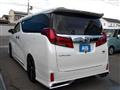 2018 Toyota Alphard Hybrid