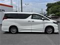 2017 Toyota Alphard Hybrid
