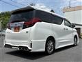 2017 Toyota Alphard Hybrid