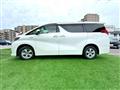 2017 Toyota Alphard Hybrid