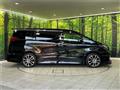 2017 Toyota Alphard Hybrid