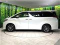 2017 Toyota Alphard Hybrid